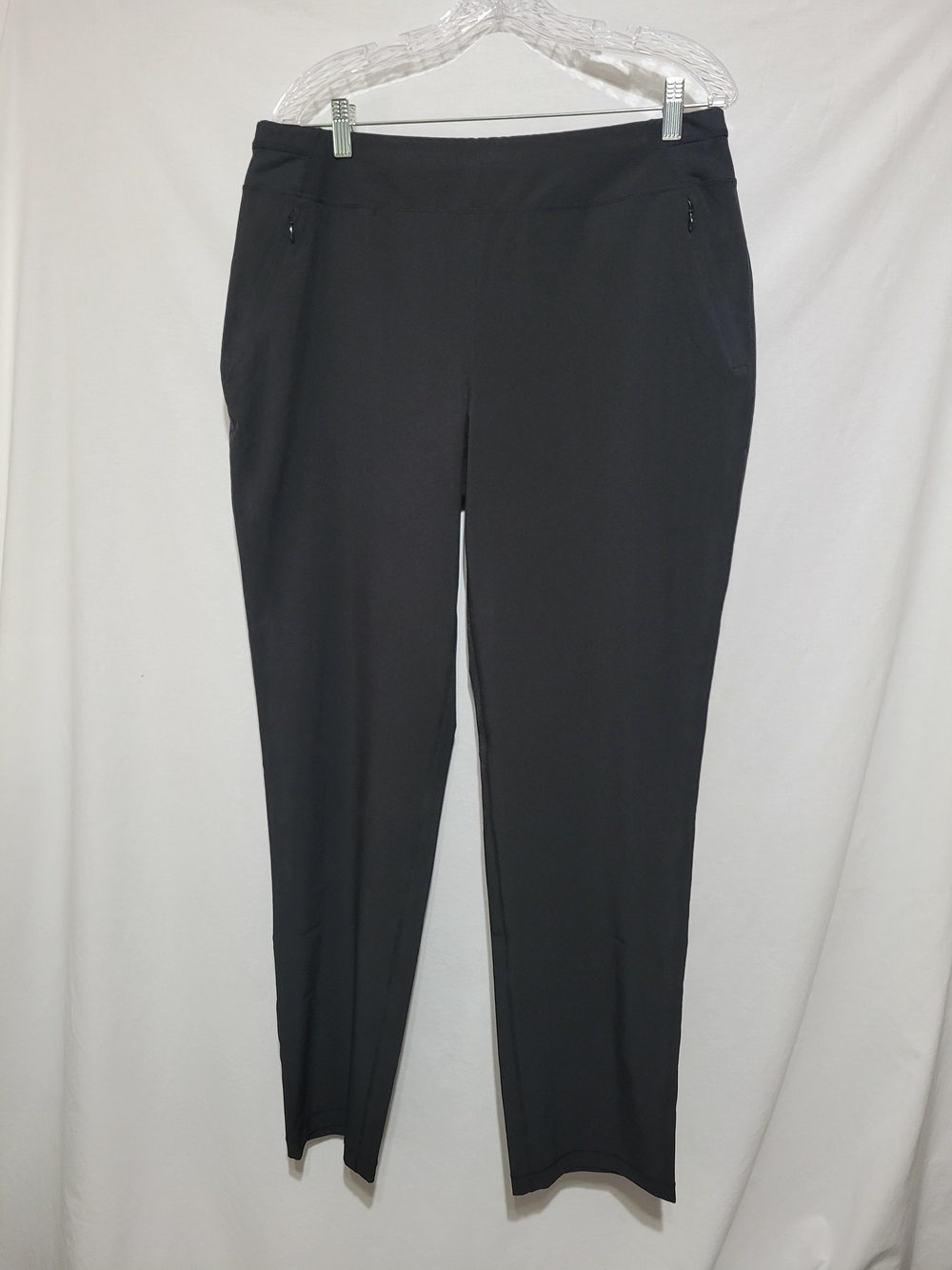 Chico's Black Straight Leg Pull-On Pants
